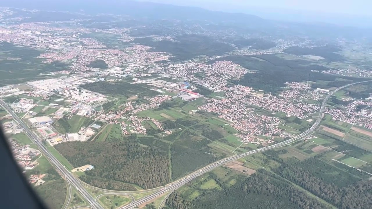 Zagreb Airport CRO | early morning takeoff