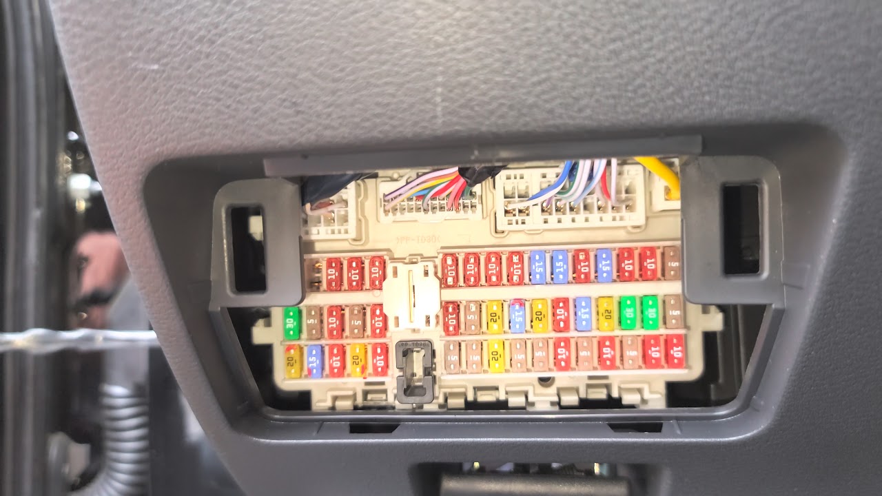 2021 Nissan Altima Power Outlet Fuse, USB Fuse
