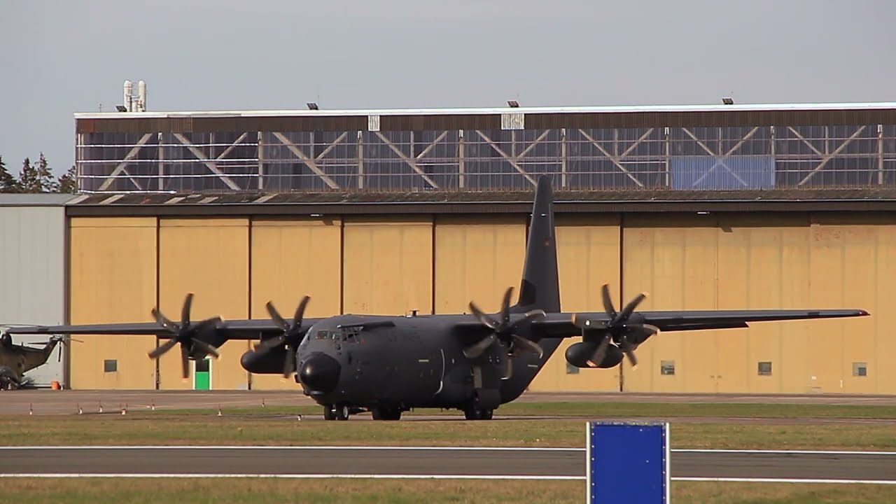 Luftwaffe C-130J 55+02  zu Gast in Hohn