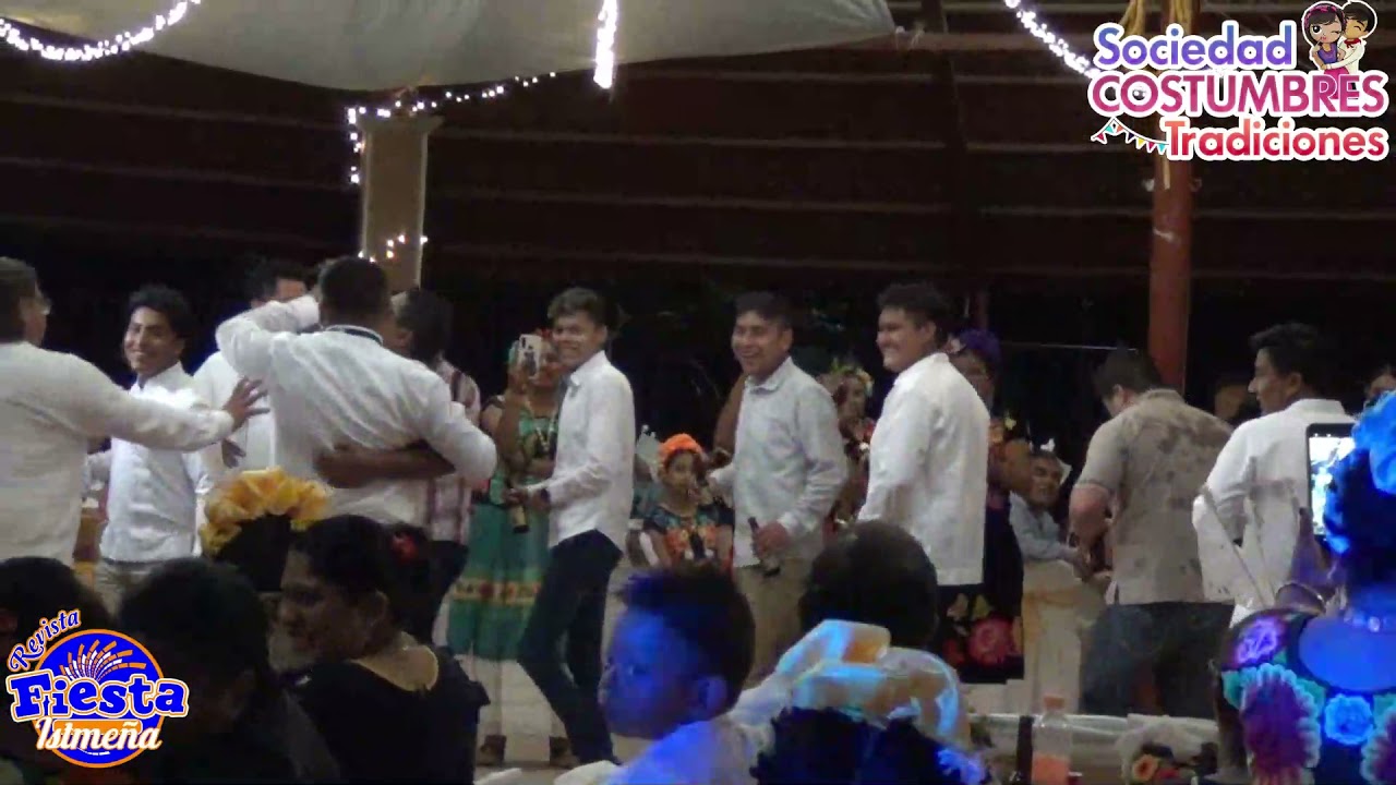 EL BAILE DE LA BOTELLA DICIEMBRE 2021