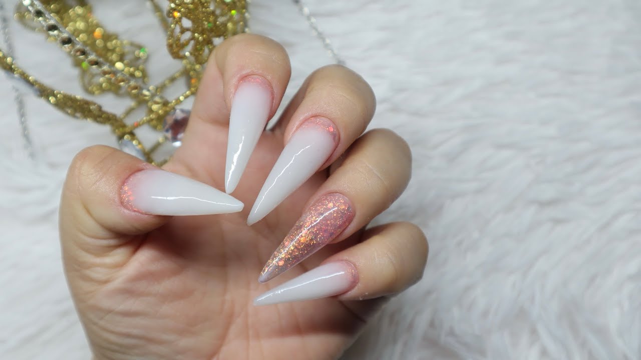 Por Que Siempre Tengo Diferente Diseño en Cada Mano//Uñas Stiletto Opal
