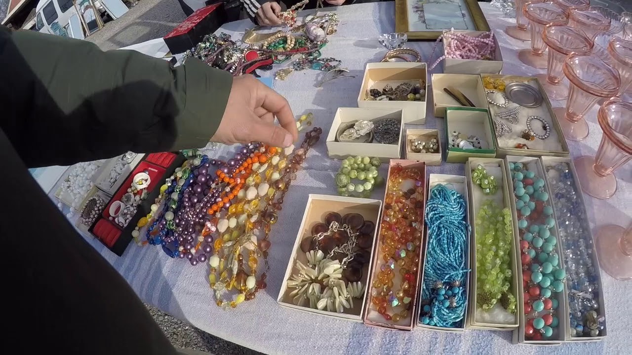 Flea Market Grind! Always shopping for things to flip! Found antique photos & lots of jewelry!