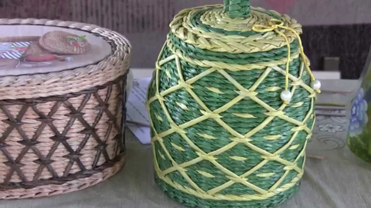 Weaving a basket with recycled newspaper in the technique of 'Diamond Mesh' pattern