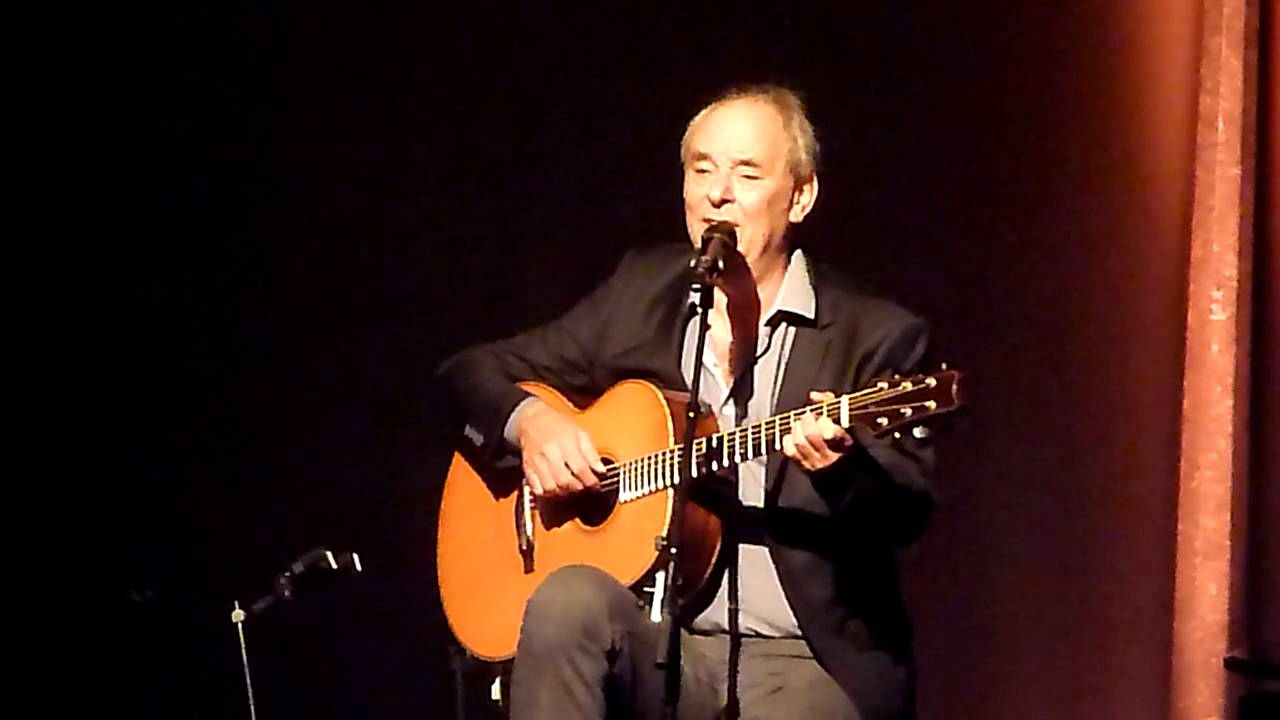 Maxime Le Forestier en concert - Les passantes (Poème de Antoine Pol chanté par Georges Brassens)