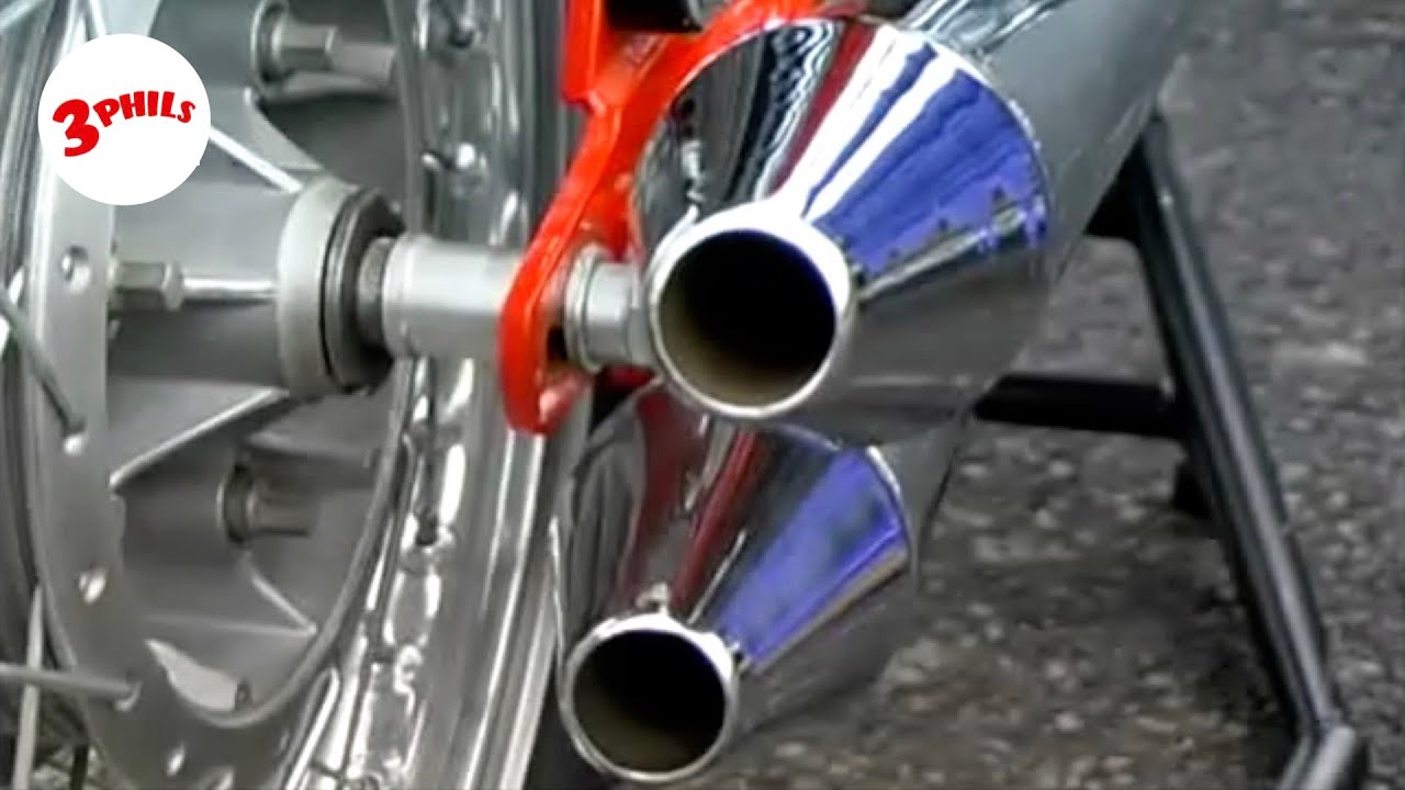 First Starts For Classic Norton Race Bikes - Amazing Sound!