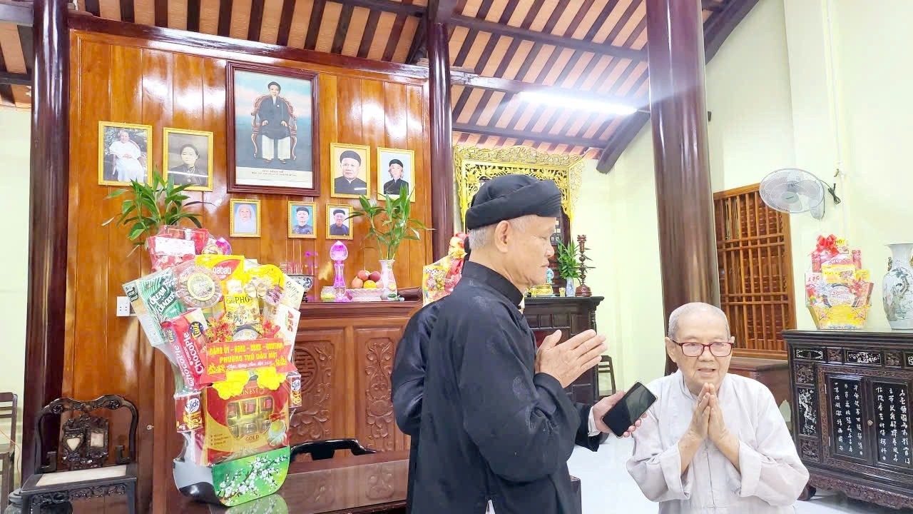 VIẾNG HƯNG ĐỨC TỰ VÀ ĐỨC HUẤN SƯ HUỲNH HOA HẢO-TPHCM (BÌNH DƯƠNG CỦ), NGÀY 21/12/ẤT TỴ-2025