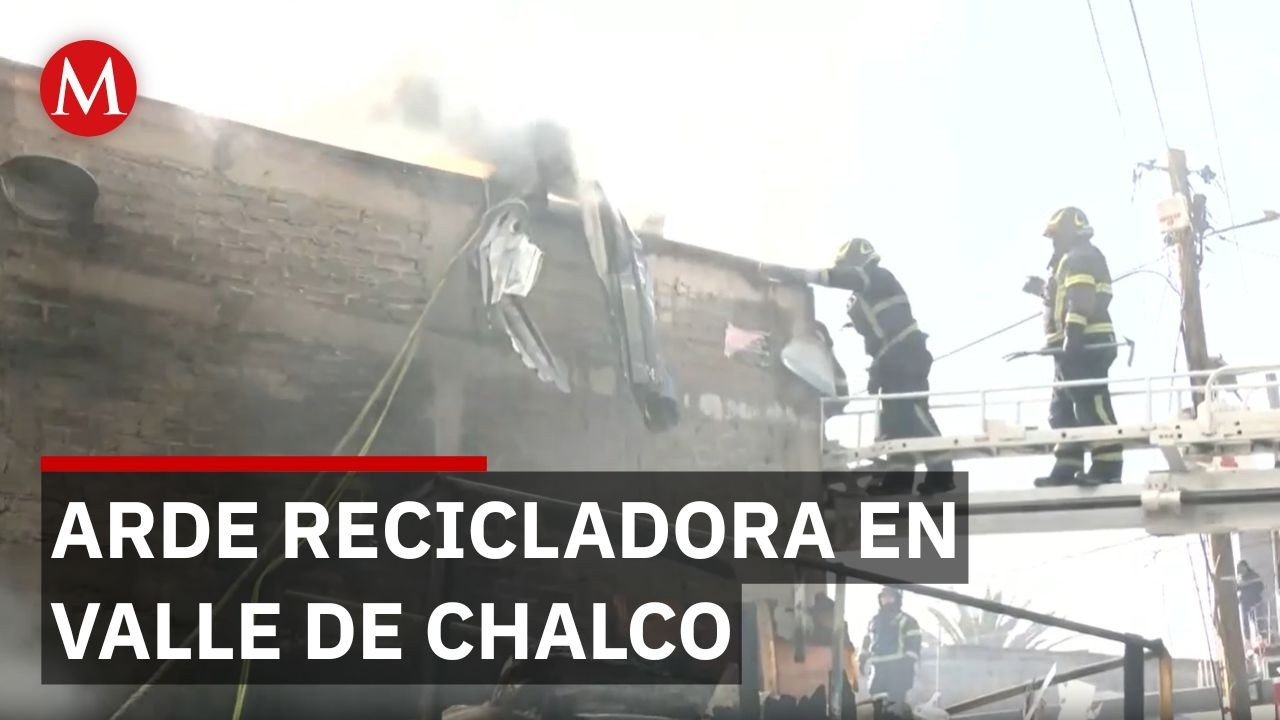 Fuerte incendio consume recicladora en Valle de Chalco: interviene la Marina