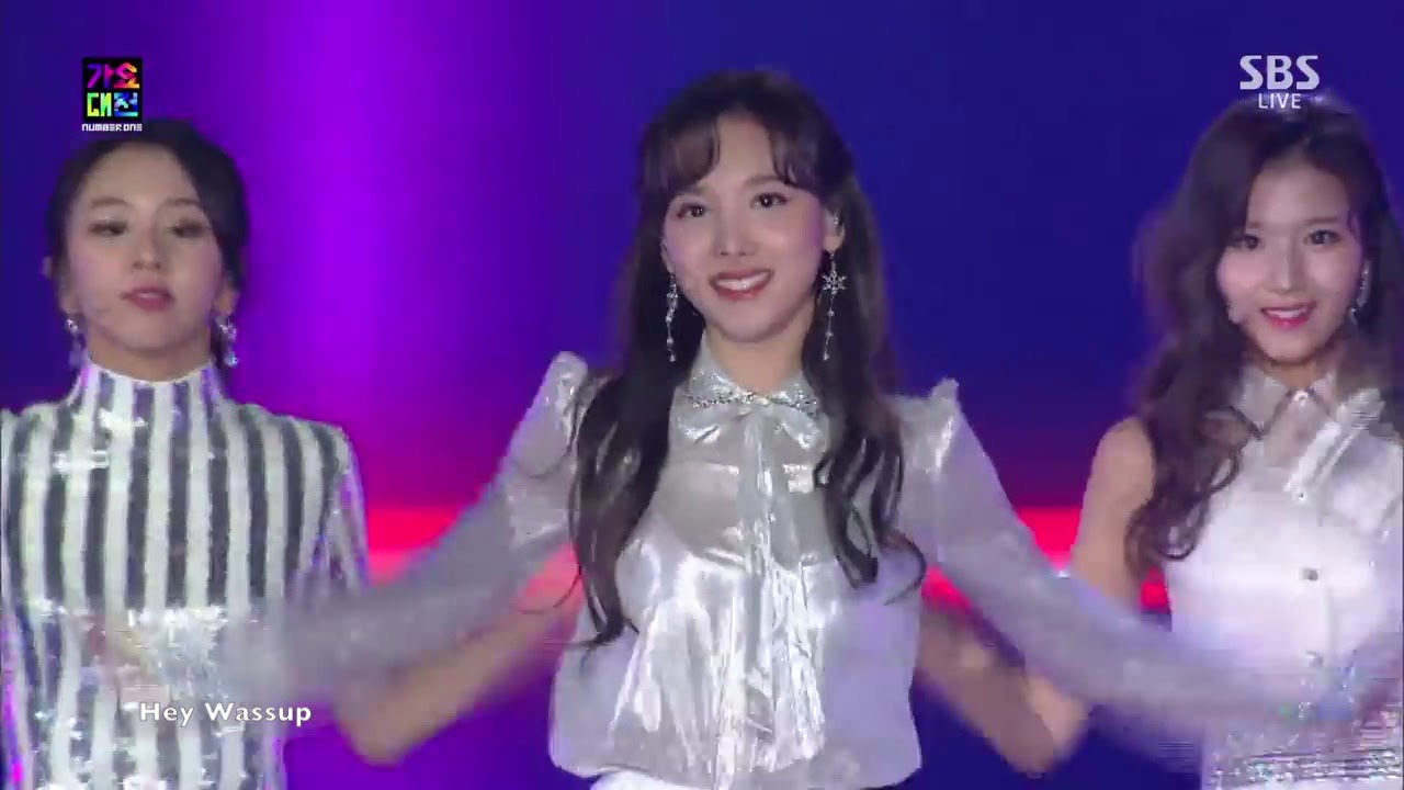 Twice x Red Velvet x BlackPink - 'Likey/RedFlavor/As if it's your last' [Collab Stage Live]