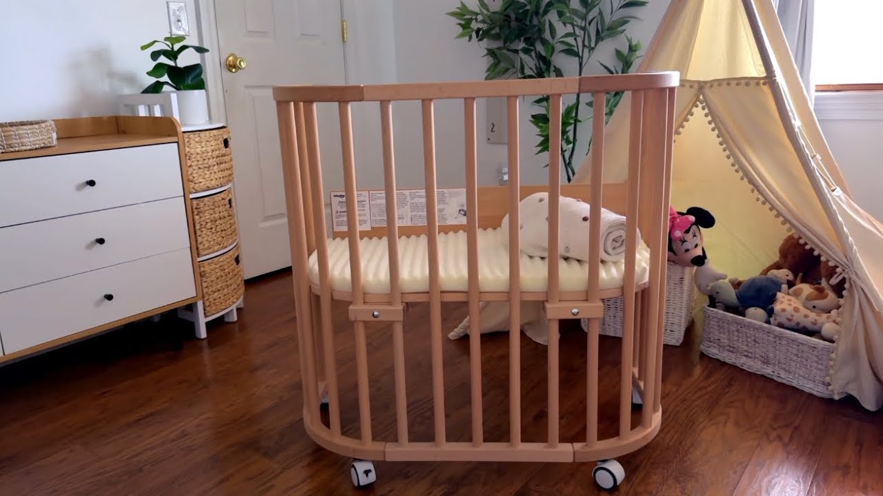 Dear Moms | Bedside Bassinet by Babybay
