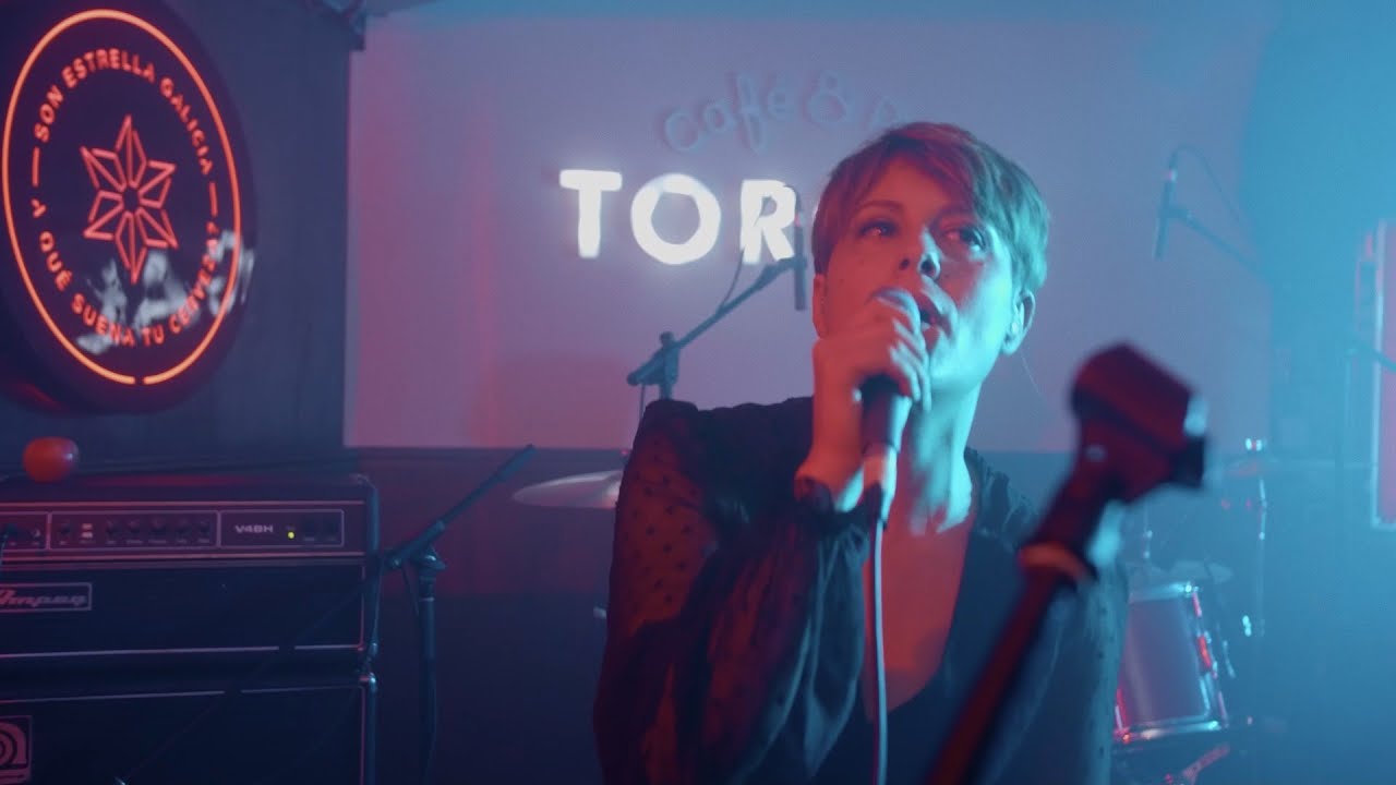 Triángulo de Amor Bizarro en el Torgal - No Surrender Series SON Estrella Galicia
