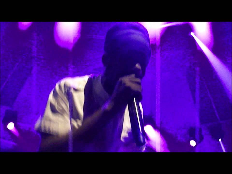 SIZZLA LIVE 2013 PT 2 Run out pon dem @ Paradiso Amsterdam