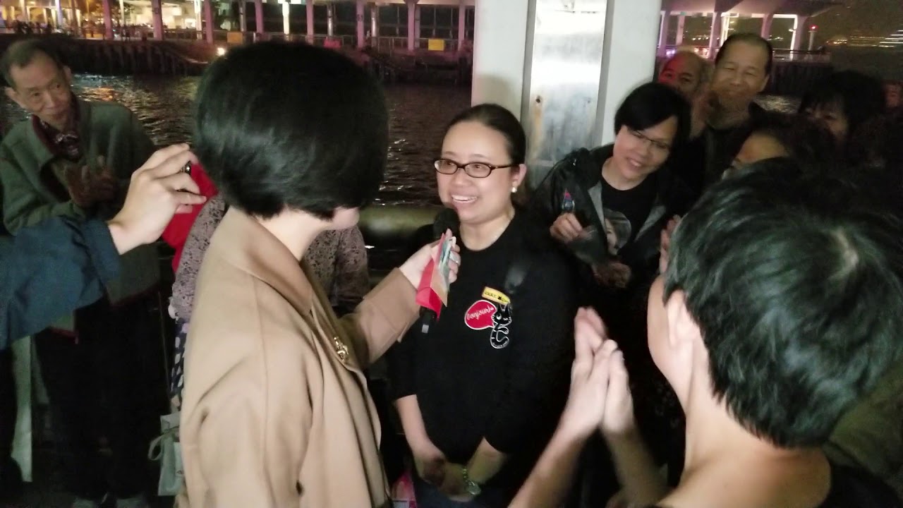 街頭天后 小龍女 龍婷 好友小靖 合唱 套馬桿  微風細雨 自作多情 天與地 給我一個💋 @ 中環10號碼頭 19/01/12 Stacey Long