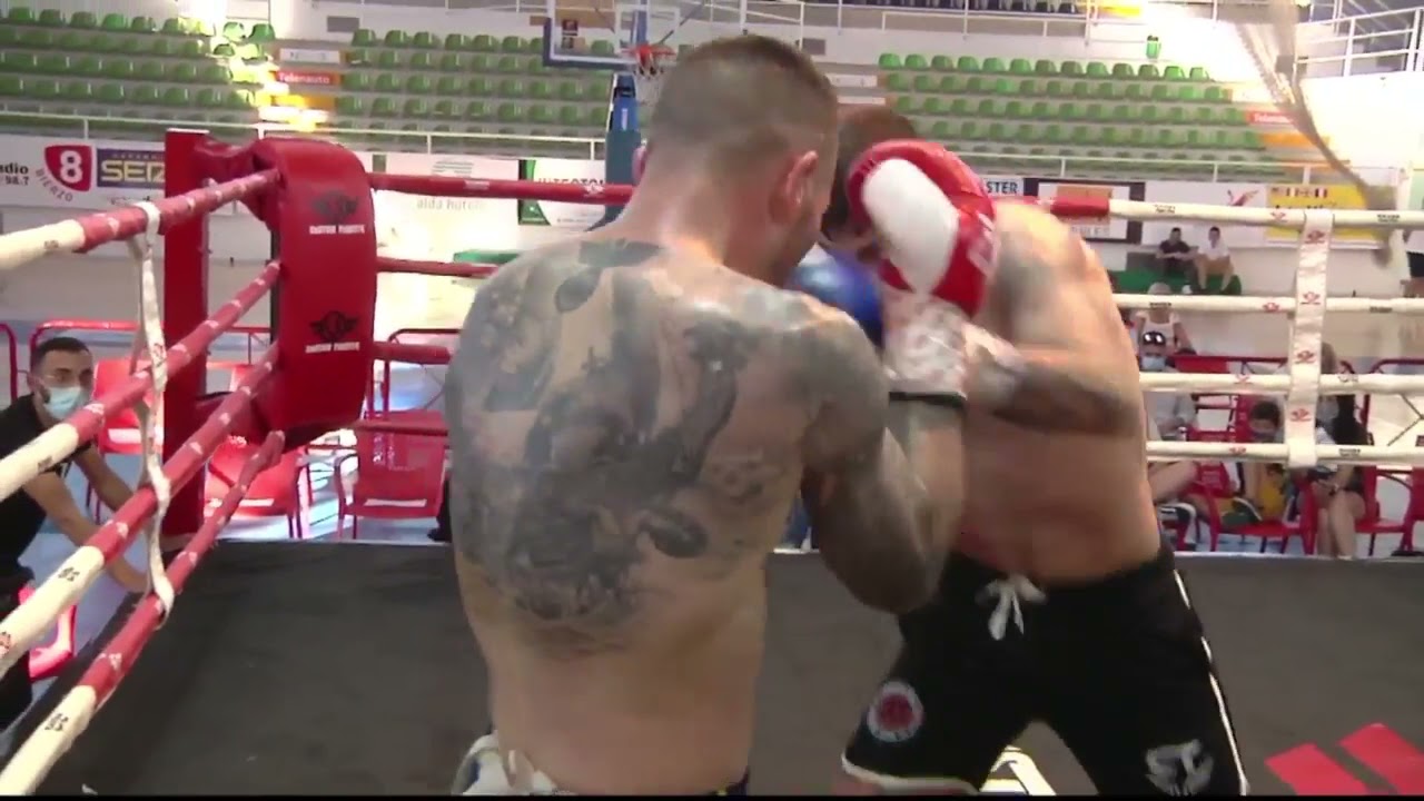 Super Fight  profesional de K1 -65 KG  MFC012Aitor Ibañez Vs Juan Martos