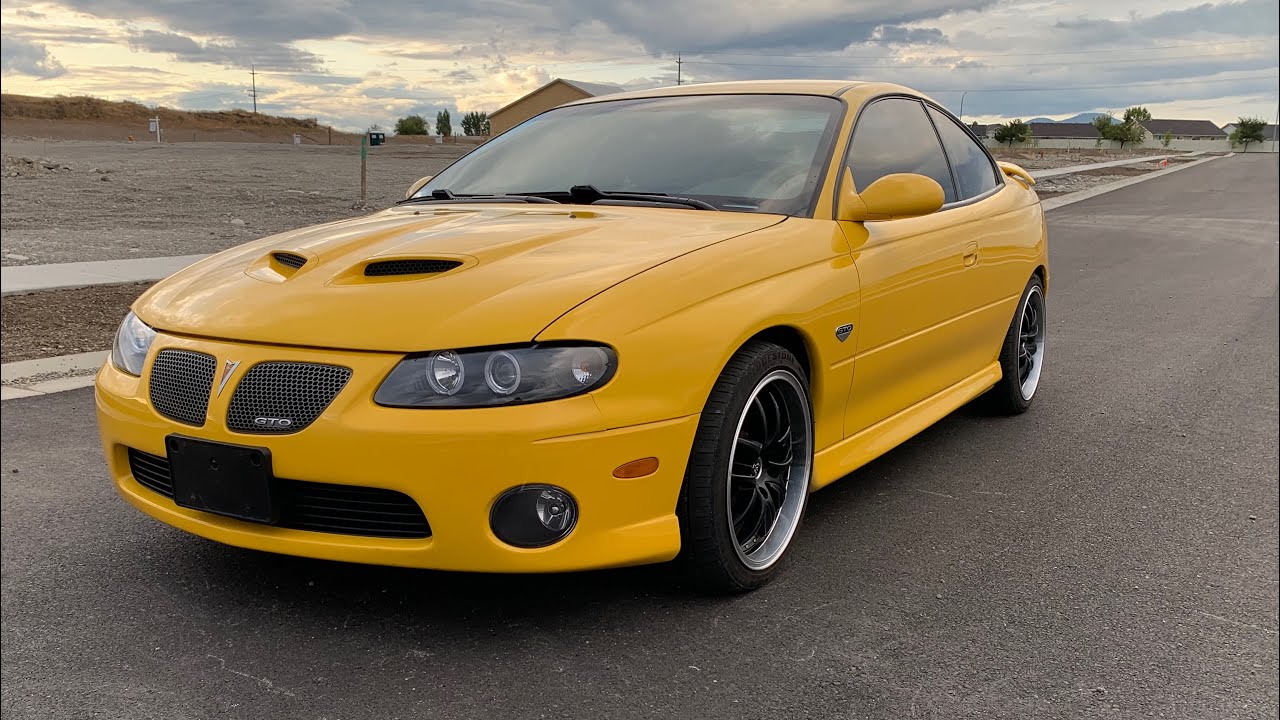 Rebuilding Wrecked 2005 Pontiac GTO From IAA Auto Auction in 10 Mins like THROTl The Goat