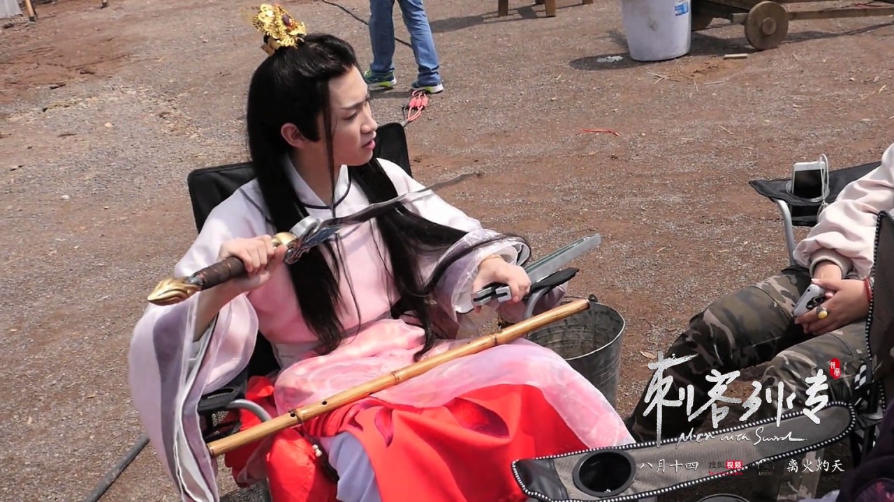 《刺客列传》花絮：慕容离&ldquo;觊觎&rdquo;齐将军宝剑（有易恩）原画版