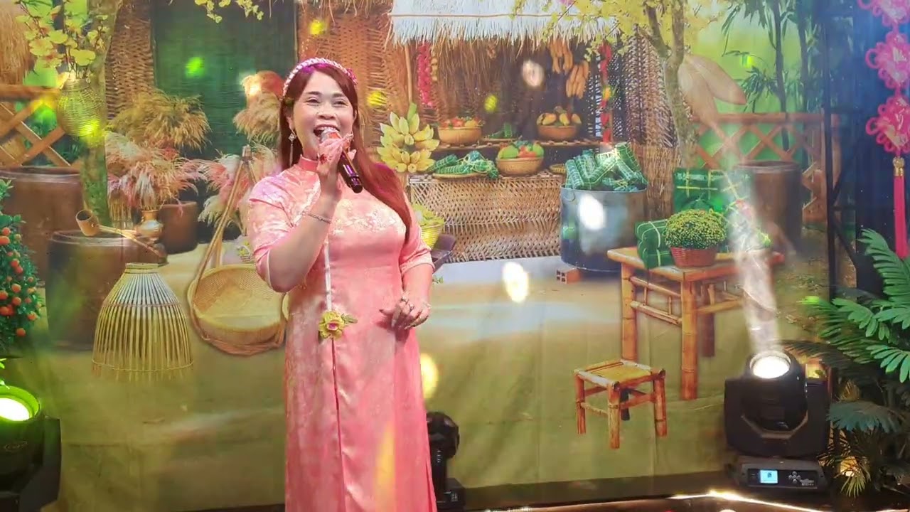 Ánh Tuyết thế hiện tại phòng trà huy còi 
