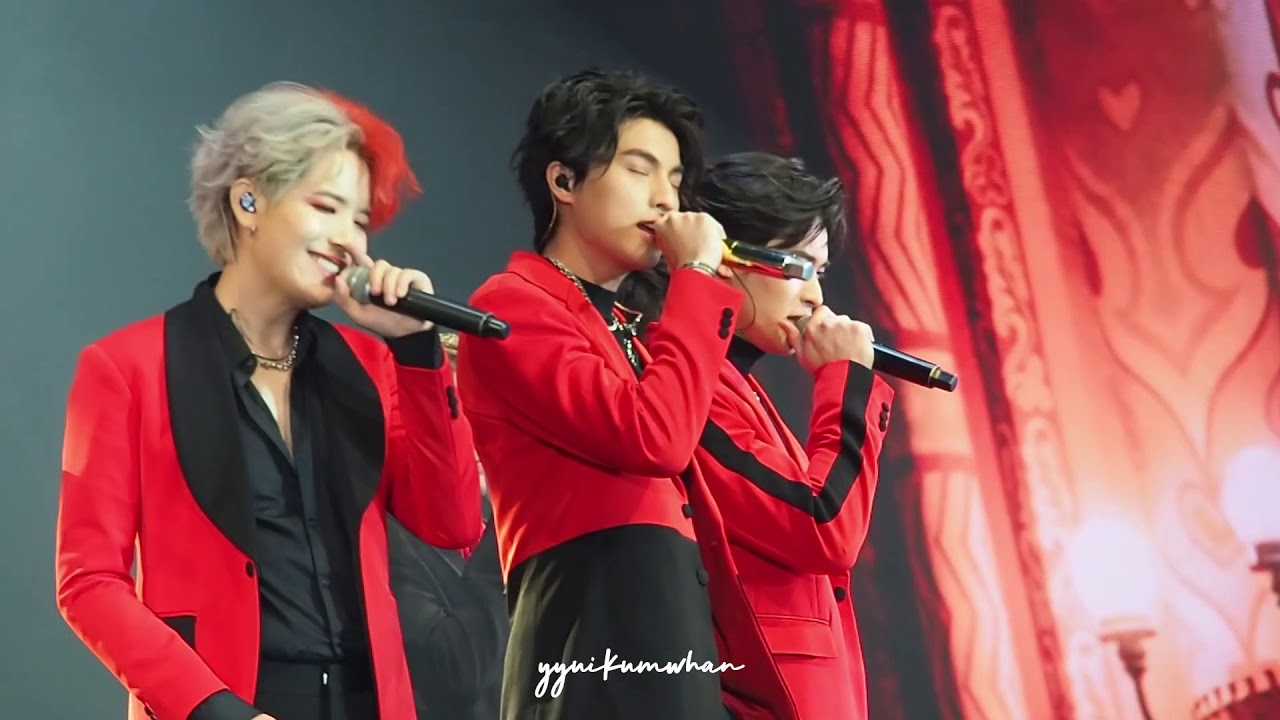 201219 - รักคุณเข้าอีกแล้ว ( Gulf Kanawut Focus ) #BEMYBOYFRIENDSCONCERT
