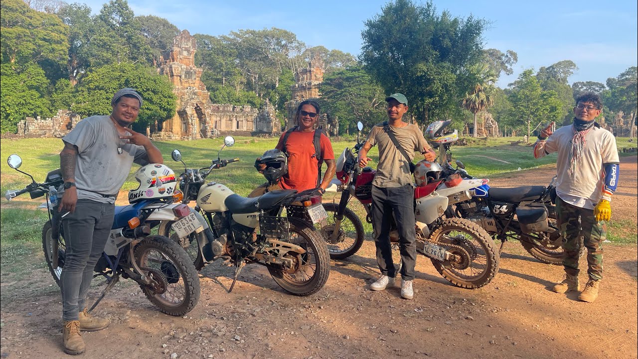 🛵 Motorcycle Adventure Through the Angkor Complex | Cambodia Travel Vlog 🇰🇭