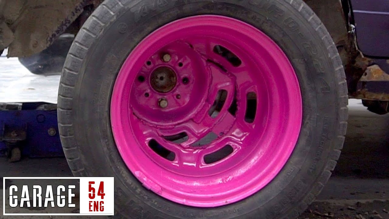 Wheels with offset center – tearing a Lada to pieces!