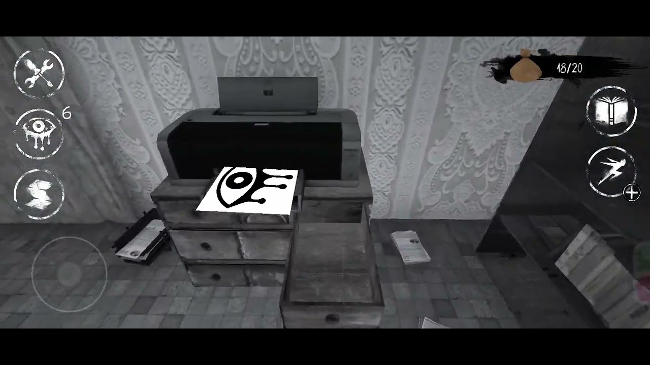 Playing Eyes horror game 