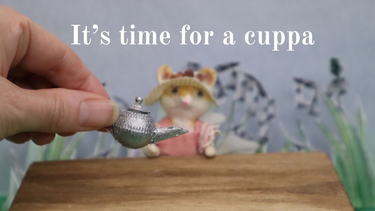 Mini Tea Party Essentials: Making a silver teapot from paper, beads and other common craft materials