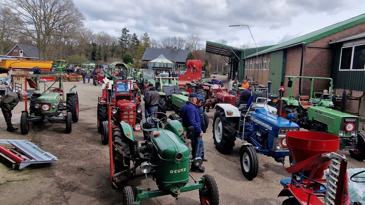 oldtimer tractoren toertocht. rondje achterveld. Oldtimer tractoren club achterveld