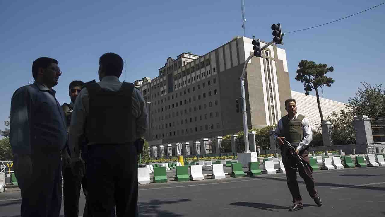 Tehran attackers were Iranian members of ISIL, says intelligence ministry