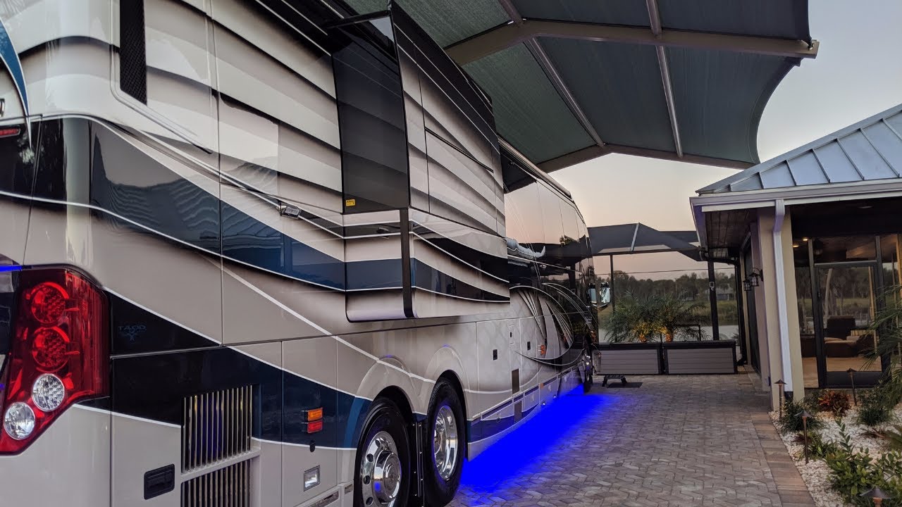 TOUR OF 2020 LIBERTY COACH AND  EXCLUSIVE RIVERFRONT COACHHOUSE