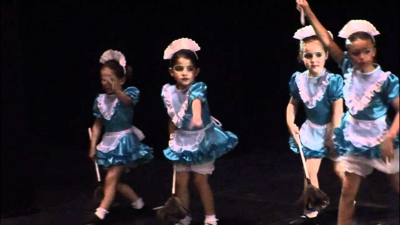 Iniciacion a la Danza 2011- Limpito