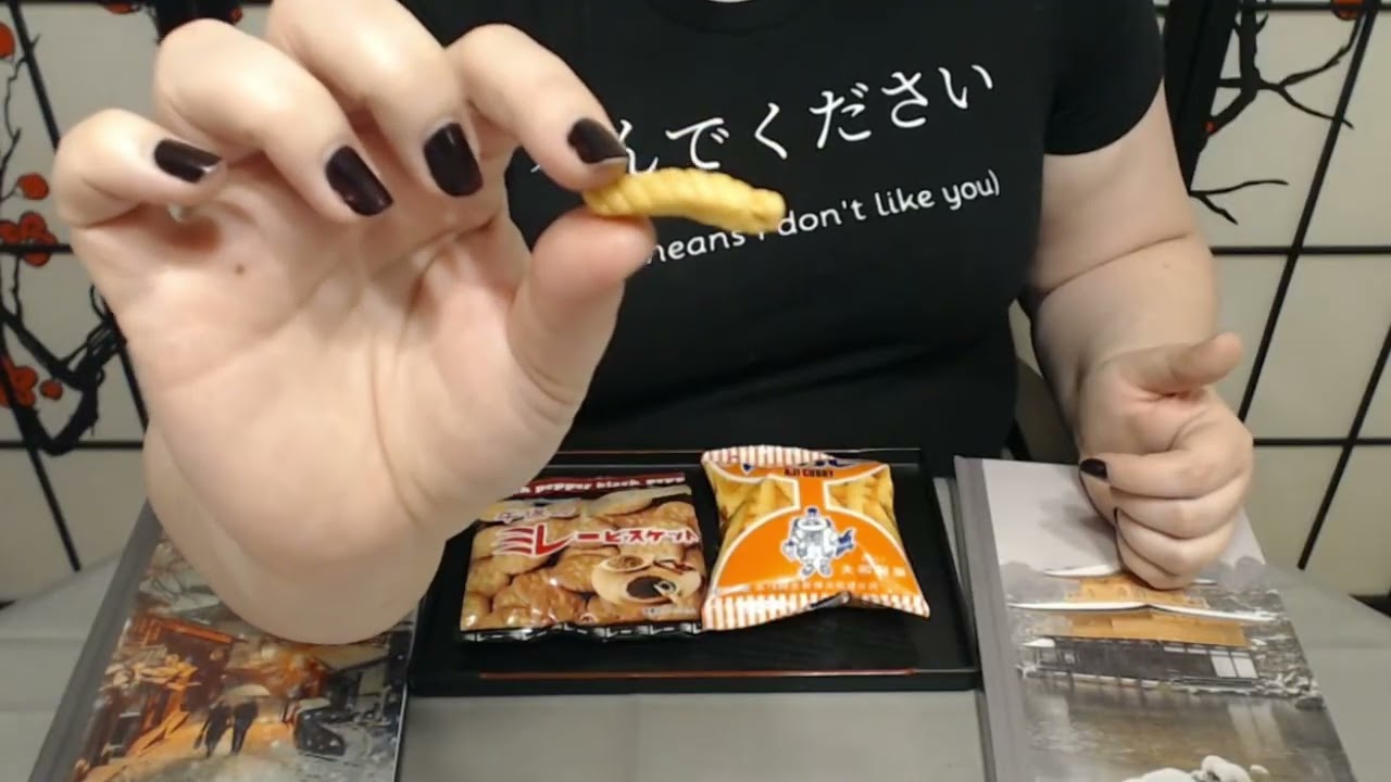 Tsuki no Ame 839 Black Pepper Biscuits & Curry Crackers