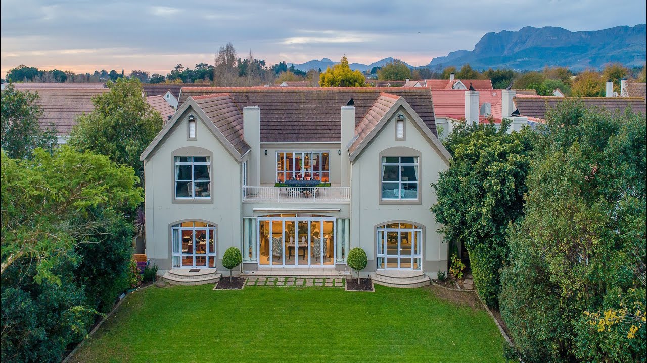 5 bedroom golf estate house for sale in Boschenmeer Golf Estate | Pam Golding Properties