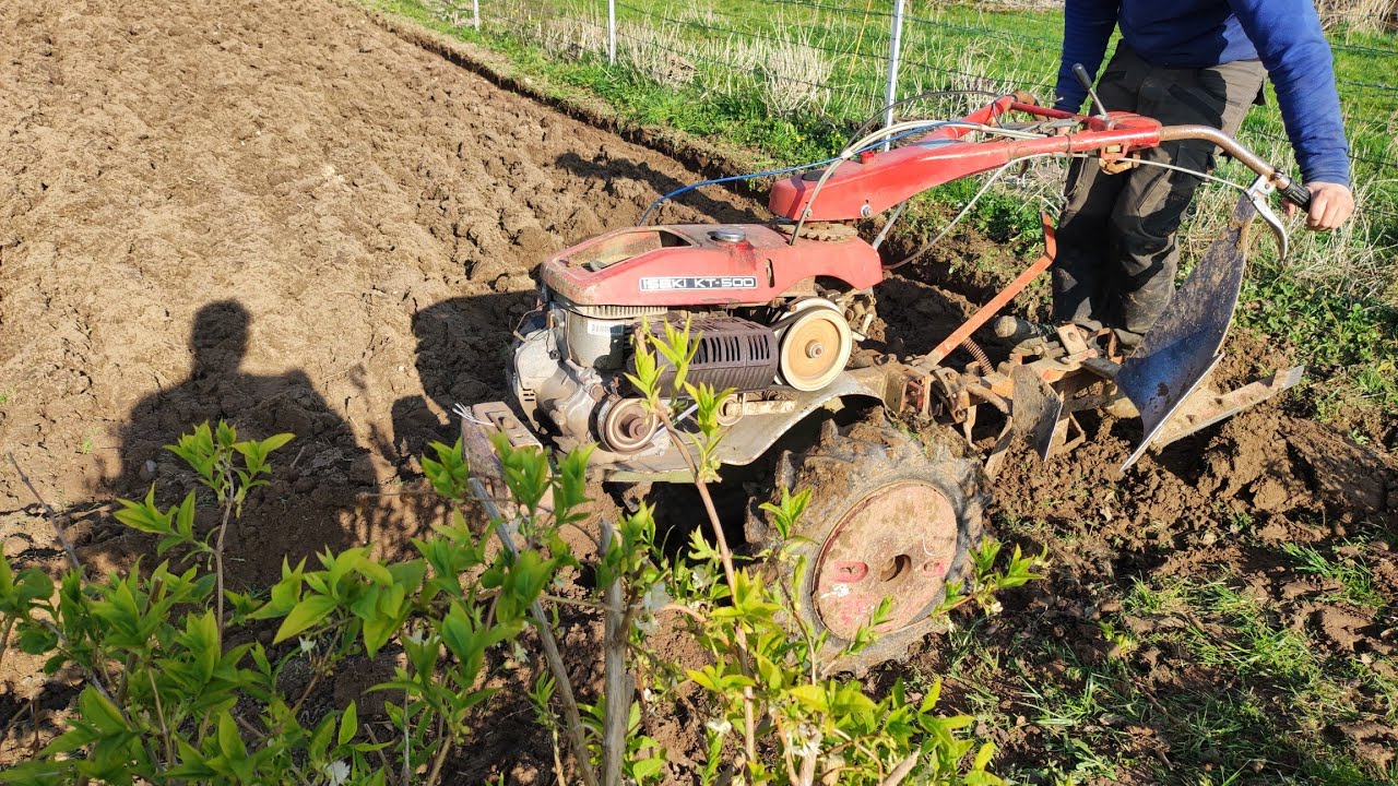 🇲🇫 LABOUR DU JARDIN AVEC LE MOTOCULTEUR ISEKI KT500!
