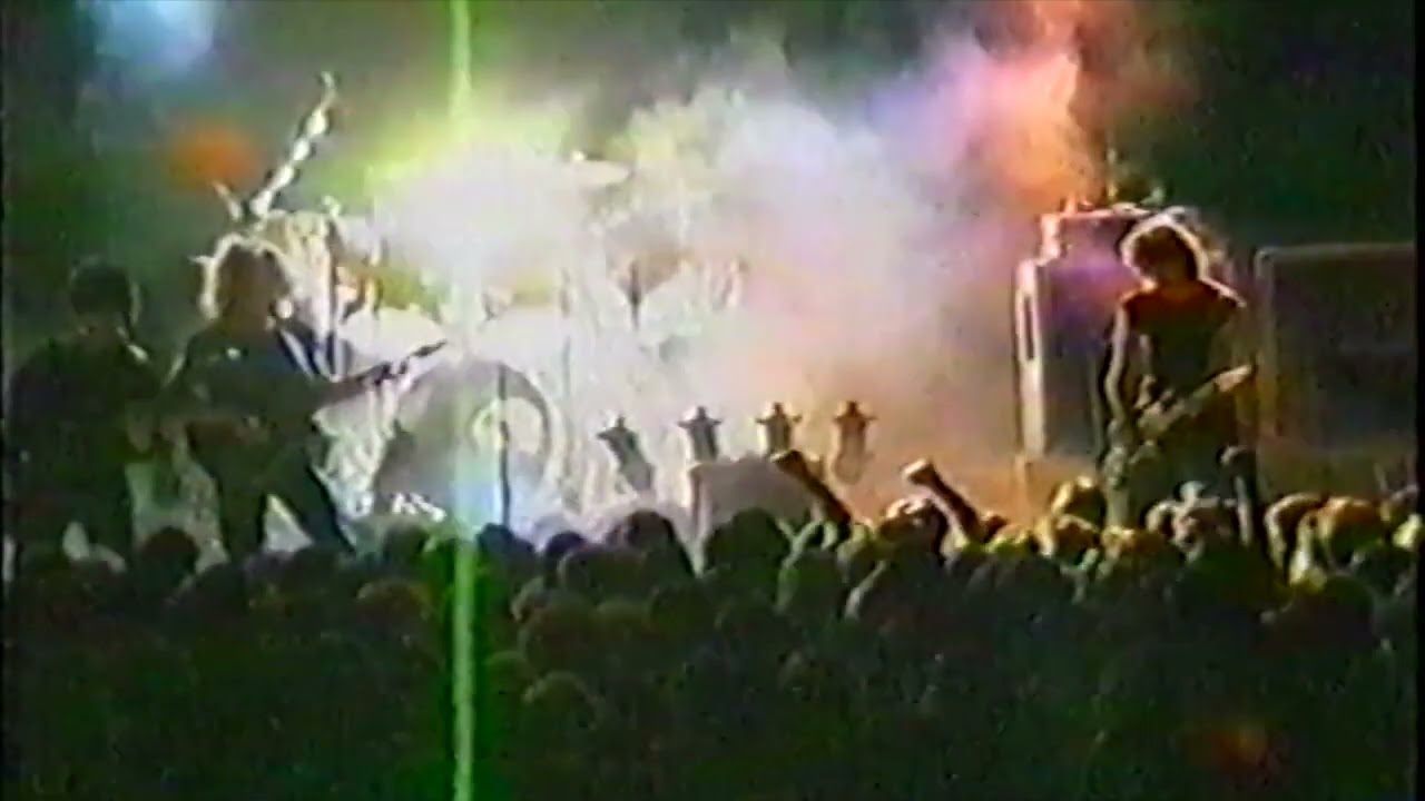 08 Fuente esperanza Heroes del Silencio 1989 07 29  Villanueva de Cordoba Pirata Bootleg