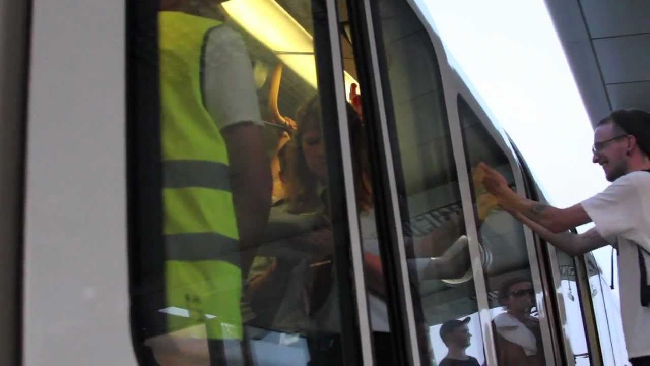 STR&Oslash;M - Trans Metro Express '12
