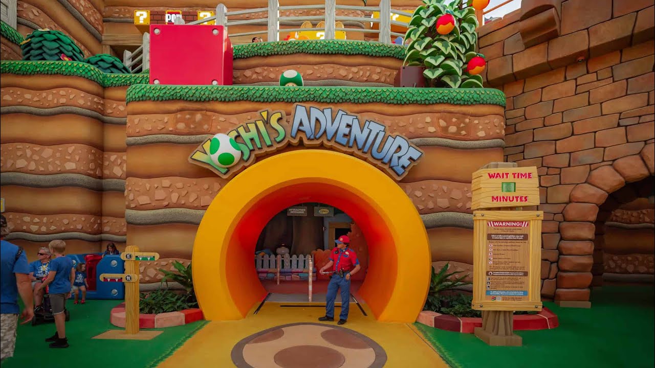 Yoshi’s adventure at Super Mario World 🍄