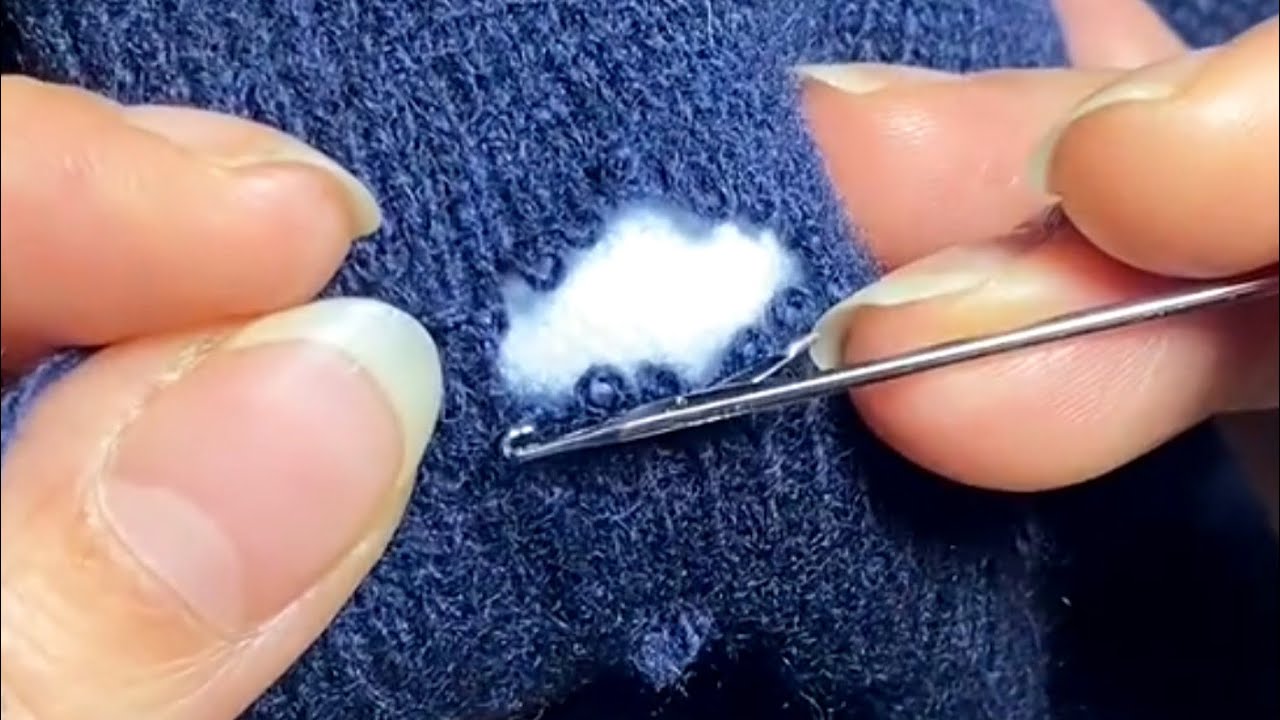 How to Easily Repair Holes in a Knitted Sweater at Home