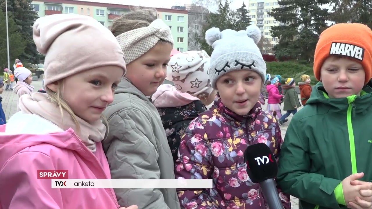 Martin na bielom koni pozdravil škôlkarov