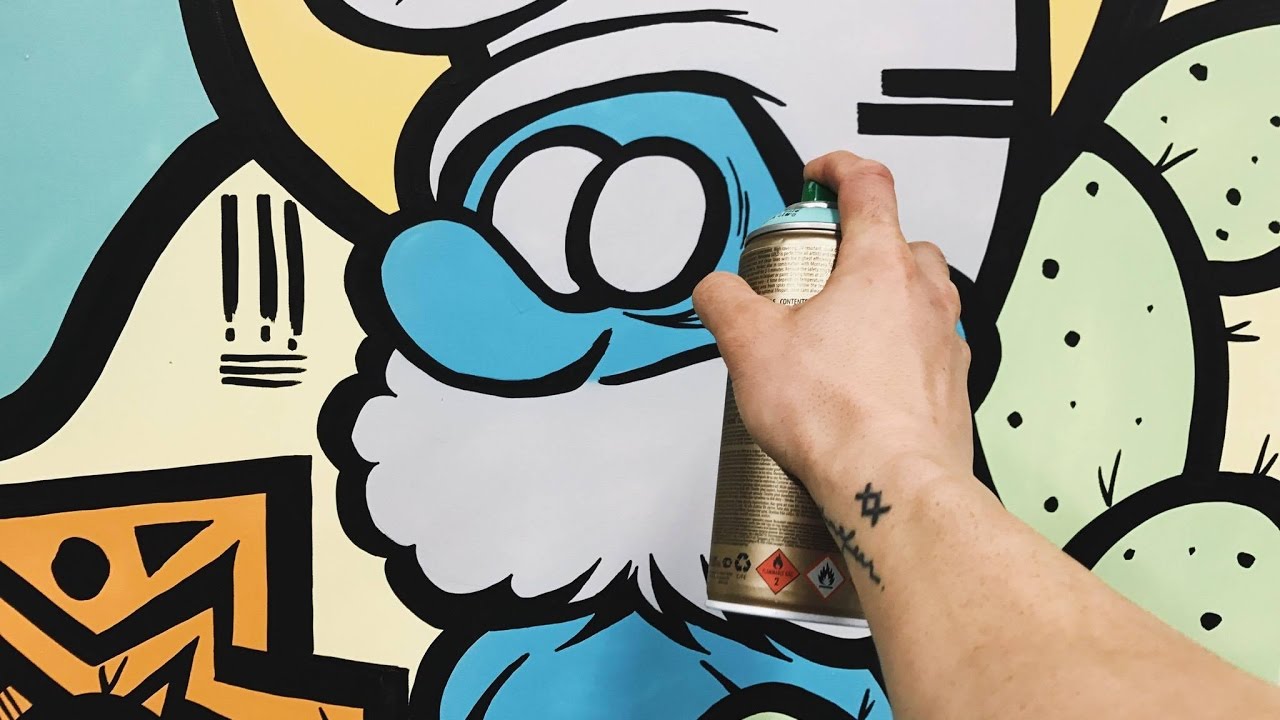 Spray Painting A 4ft Smurf