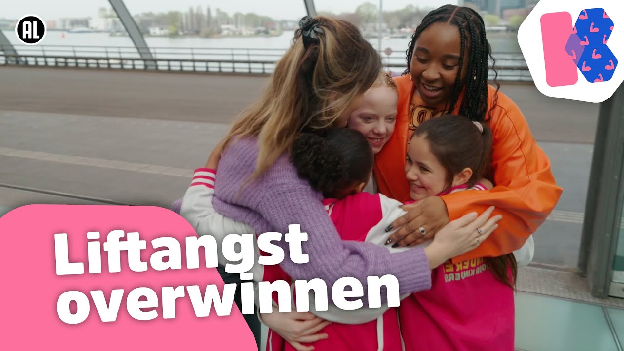 Het koor ONDERZOEKT: Kan een lift NEERSTORTEN? 😱 En wat te doen bij LIFTANGST? - IN ACTIE 💪