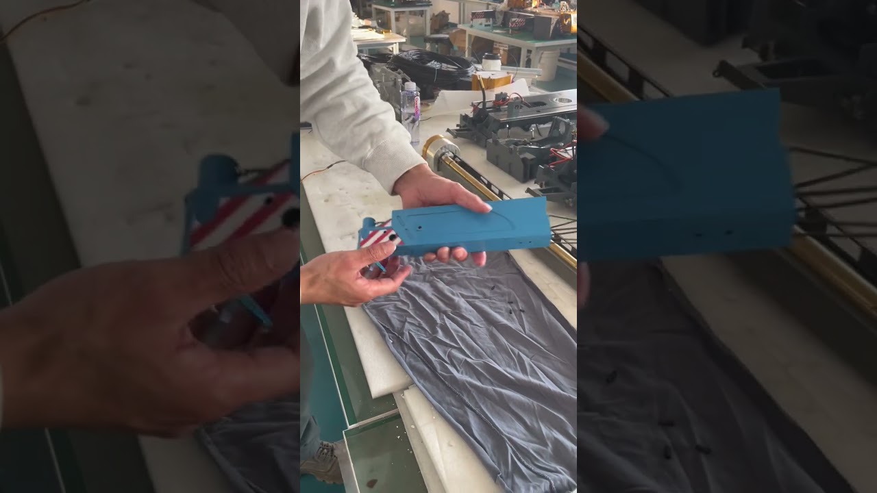 How to disassemble RC LTM 1350 crane truck support legs to check inside oil hose condition