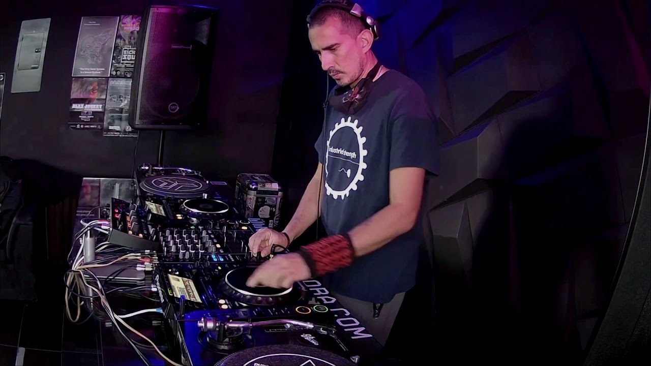 LIVE SETS OMEN CORP - SONICORE