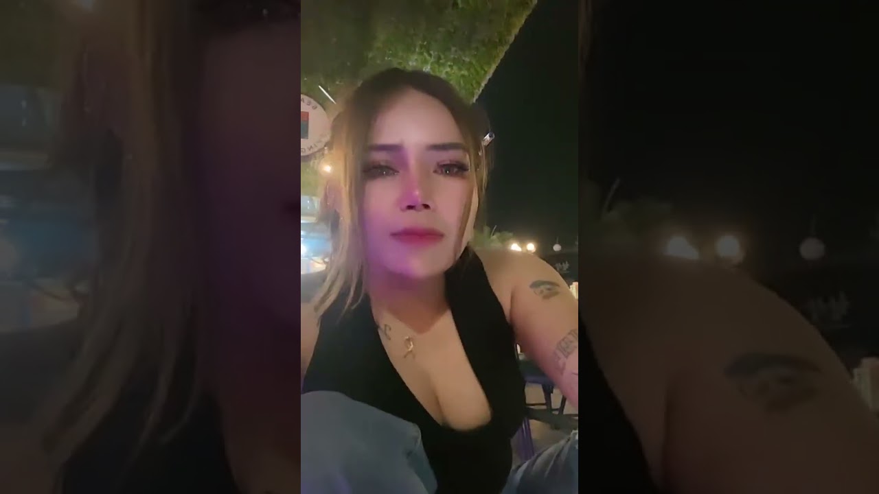Smoking girl live 695