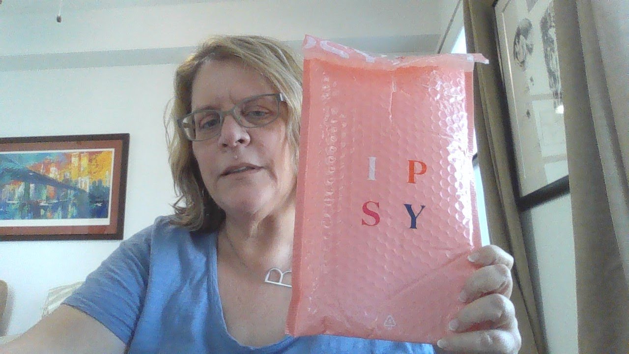 IPSY GLAMBAG - December 2022