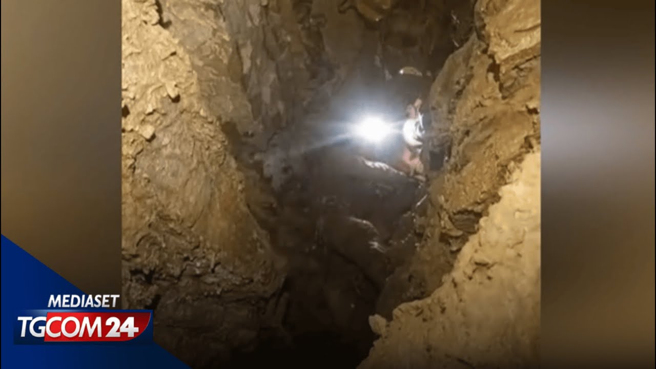 Speleologa bloccata, cosciente con fratture al torace e agli arti