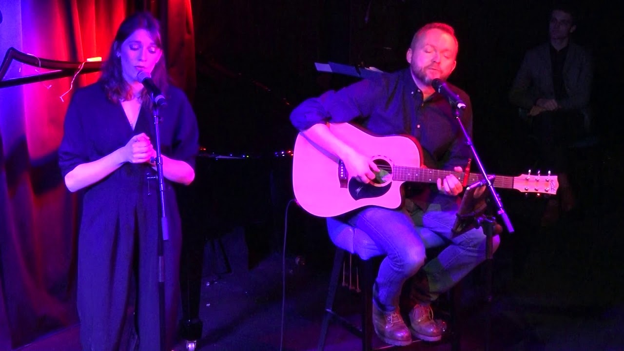 Luke and Charlotte Ritchie - Weightless