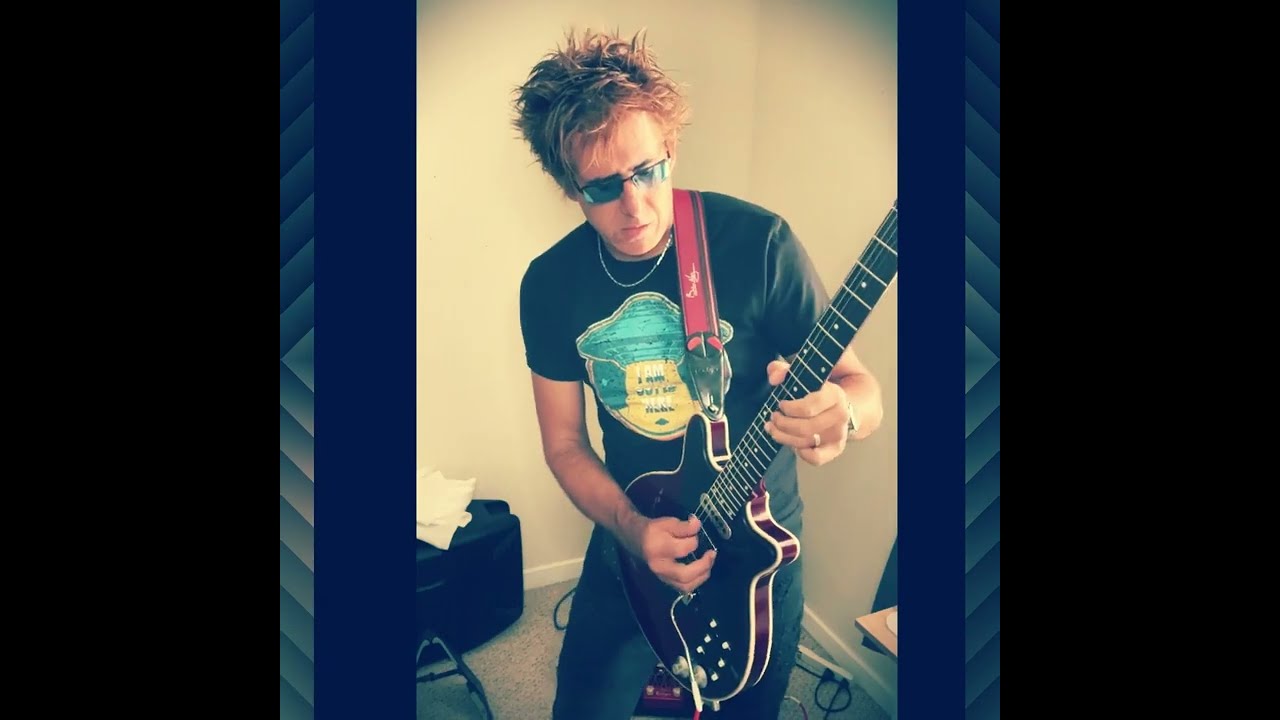 Gabe Treiyer - Don't Stop Me Now (Brian May Tribute)