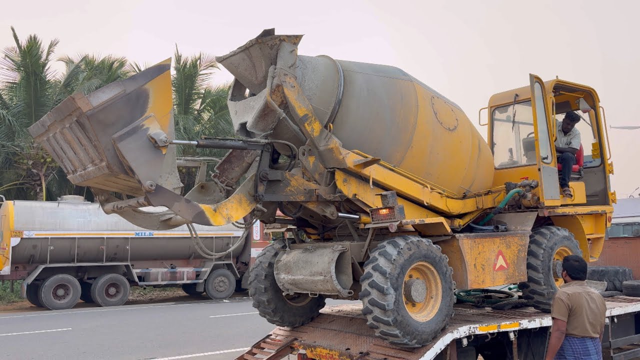 AJAX AGRO 4000 self concrete mixing machine proper work in solar field