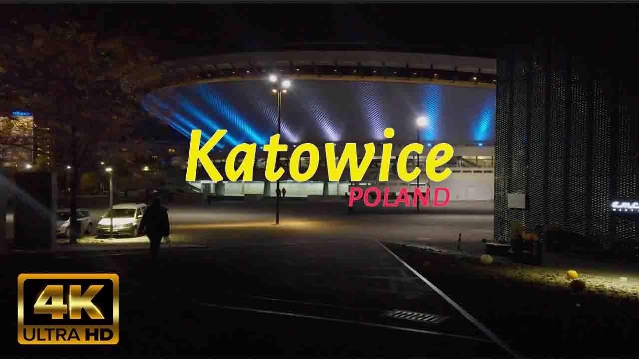 4K Wirtualny Spacer Katowice nocą