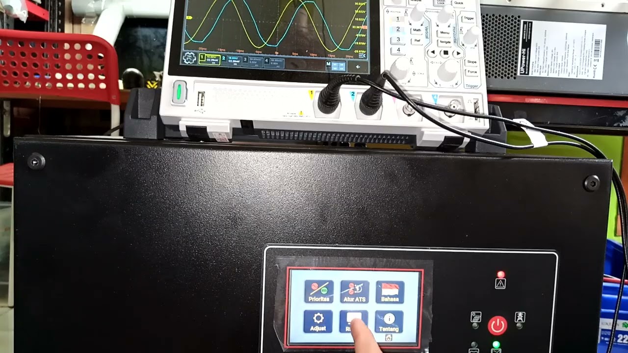 260213JXJ4H0NH Test uji box panel offgrid inverter LF UPS casing 2kW 48V LCD touchscreen PSW
