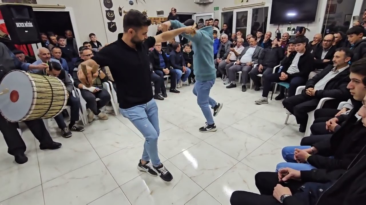 DEMİRCİ'de AVCILAR KULUBÜNDE HOŞCALAR KÖYÜNDEN CENGİZ GÖKTAŞ VE AHMET DEMİR OYNUYOR 24-04-2025